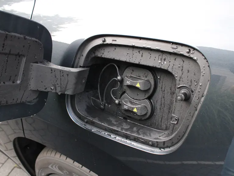 Leapmotor C10 REEV Design 28.4 kWh Camera systeem rondom, Stoelverwarming/koeling, Panoramadak, Navigatie afbeelding 33