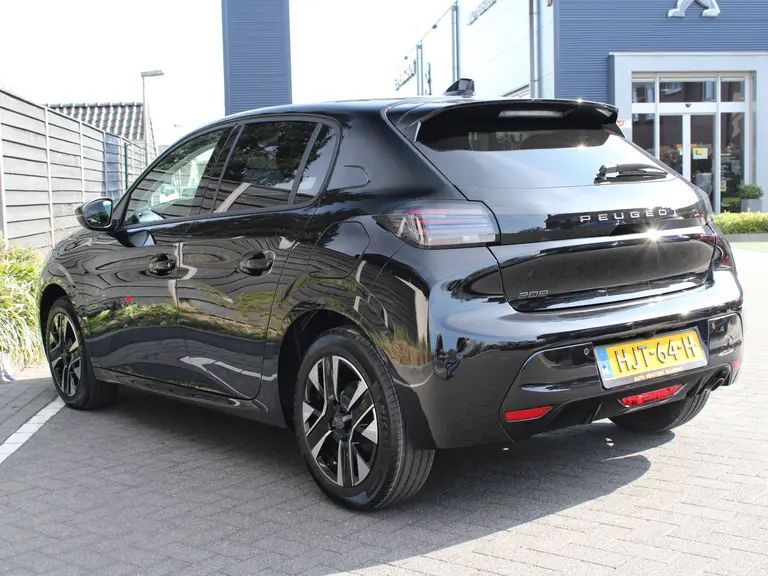 Peugeot 208 1.2 PureTech 100PK Allure Navigatie, Stoelverwarming, Camera achter, Parkeerhulp voor & Achter, Lichtmetalen velgen afbeelding 8
