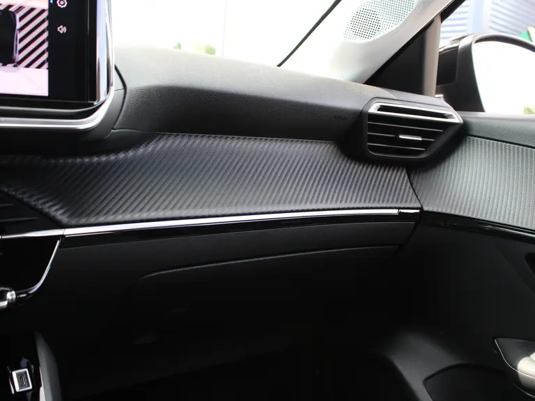 Peugeot e-208 Allure 51 kWh 156PK Navigatie, Rondomzichtcamera, Parkeersensoren, Apple Carplay, Android Auto afbeelding 33