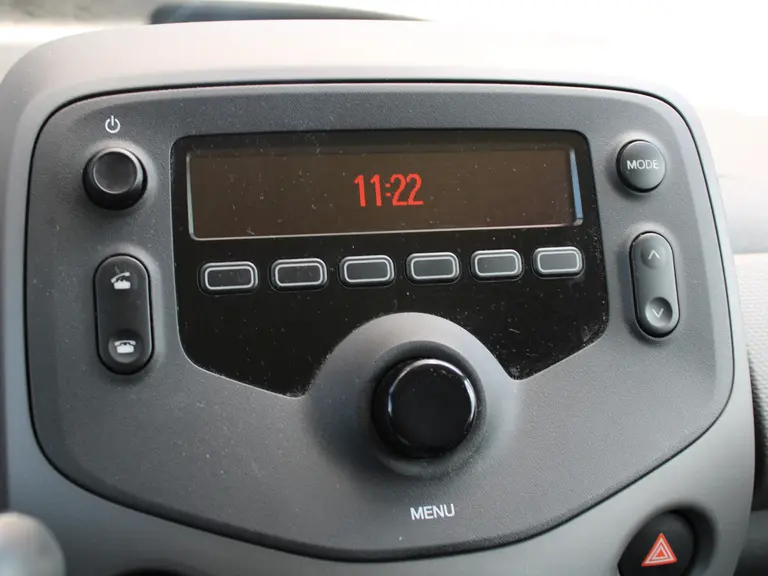 Peugeot 108 1.0 e-VTi 73PK Active 5DRS Airco, Getinte ramen, Centrale deurvergrendeling afbeelding 17