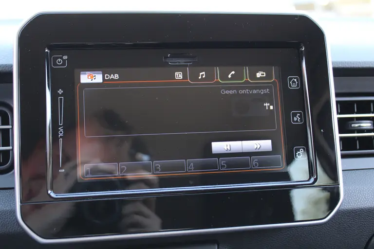 Suzuki Ignis 1.2 Smart Hybrid Select Stoelverwarming, Achteruitrijcamera, Airco, Verwarmde Buitenspiegels, Bluetooth afbeelding 23