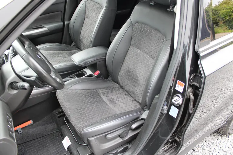 Suzuki Vitara 1.4 Boosterjet Style Smart Hybrid Automaat , Trekhaak, All-Seasonbanden en 1e Eigenaar afbeelding 10