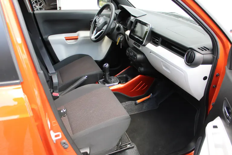 Suzuki Ignis 1.2 Select, met Dakspoiler en Dealer Onderhouden! Achteruitrijcamera en hoge instap! afbeelding 12