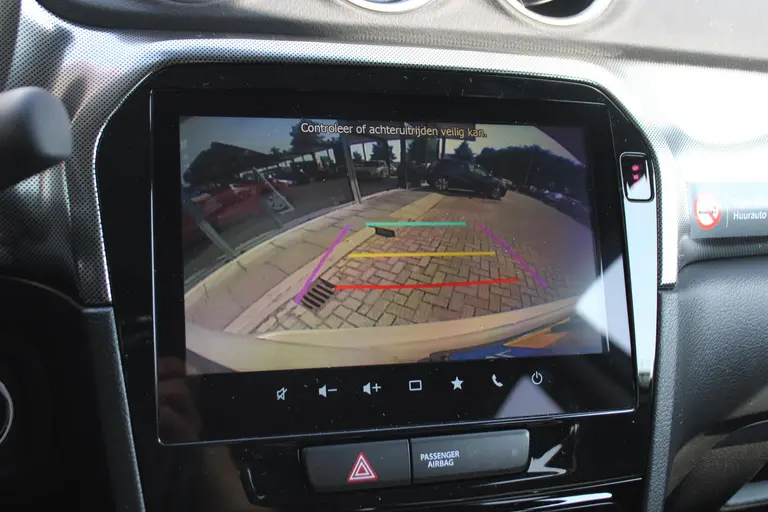 Suzuki Vitara 1.4 Boosterjet Style Smart Hybrid Navigatie, Cruise Control Adaptief, Achteruitrijcamera, Parkeersensoren Voor en Achter afbeelding 21