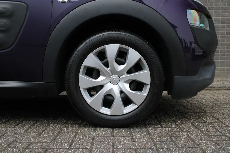 Citroën C4 Cactus 1.2 PureTech Feel Trekhaak, Cruise Control, Airco, Elekt. ramen voor, Navigatie afbeelding 24