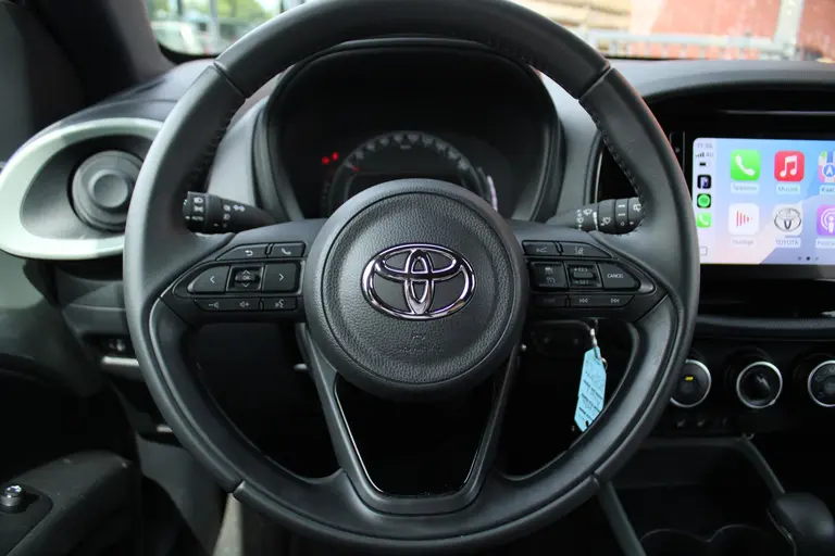 Toyota Aygo X 1.0 VVT-i S-CVT Pulse Automaat Adaptieve Cruise Control, Carplay/Android Auto, Achteruitrijcamera, Airco afbeelding 27