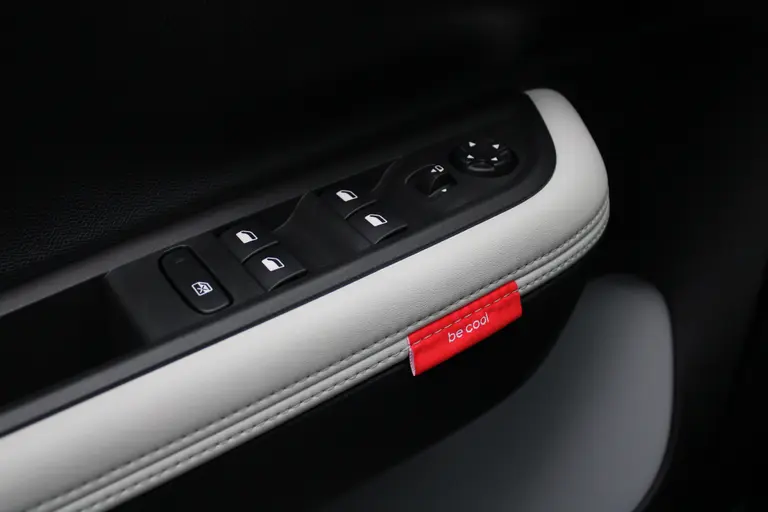 Citroën ë-C3 Max 44 kWh Interieur Voorverwarming, Head-Up Display, Cruise en Climate Control, Carplay/Android Auto afbeelding 24