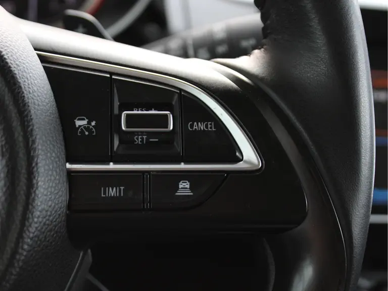 Suzuki Swift 1.2 Style Smart Hybrid Automaat Navigatie, Adaptieve Cruise en Climate Control, Achteruitrijcamera afbeelding 32
