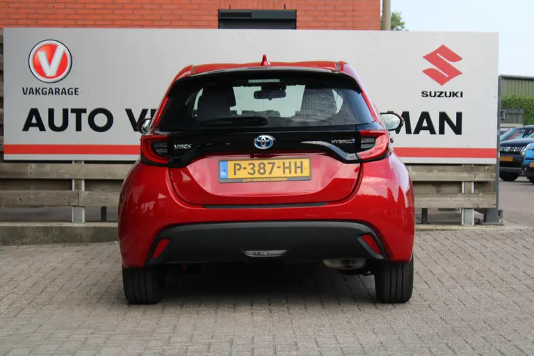 Toyota Yaris 1.5 Hybrid Dynamic Cruise Control Adaptief, achteruitrijcamera, Keyless Entry afbeelding 11