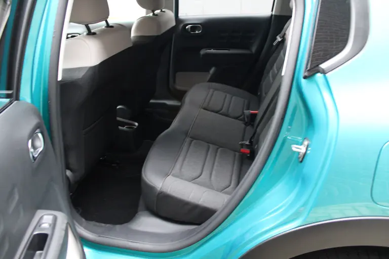 Citroën C3 1.2 PureTech Max 110 PK Cruise/Climate control, Navigatie, Camera, Apple Carplay/Android Auto, Radio/DAB, 17"LM Velgen afbeelding 27