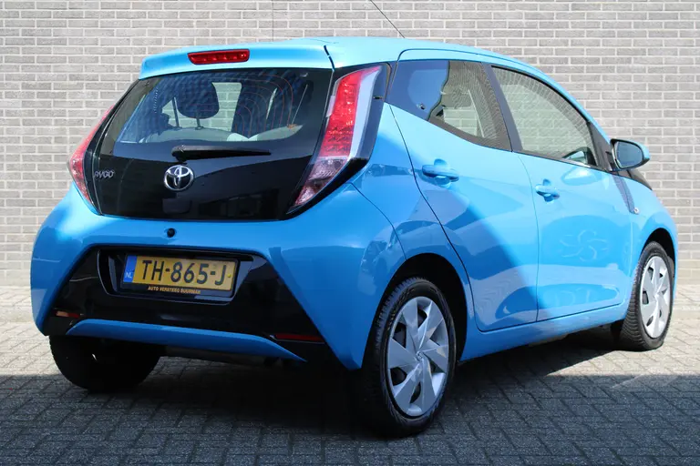 Toyota Aygo 1.0 VVT-i x-nav Achteruitrijcamera, Navigatie, Airco, Bluetooth afbeelding 4