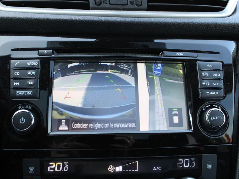 Nissan QASHQAI 1.6 164PK N-Connecta Navigatie, Camera en parkeerhulp rondom, Cruise Controle, Trekhaak. Keyless afbeelding 31