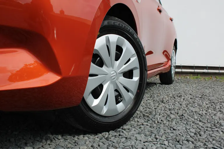 Suzuki Swift 1.2 Comfort Smart Hybrid Nieuwe auto, 6 jaar fabrieksgarantie afbeelding 3