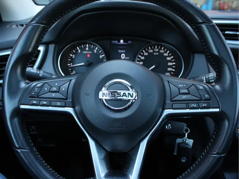 Nissan QASHQAI 1.2 N-Connecta Trekhaak, Panoramadak, Cruise control, Climate control, Parkeercamera afbeelding 15