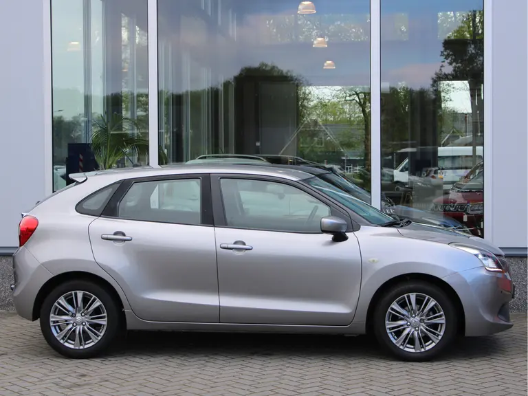 Suzuki Baleno 1.2 Exclusive Automaat Trekhaak, Navigatie, Stoelverwarming, Bluetooth, Airco afbeelding 12