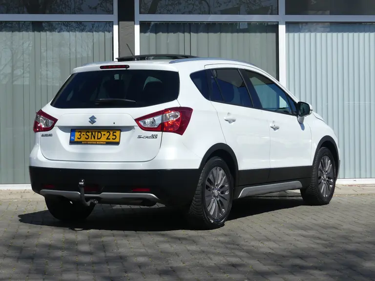 Suzuki S-Cross 1.6 Exclusive Automaat Trekhaak, schuif/kantel dak, Cruise control, Bluetooth afbeelding 4
