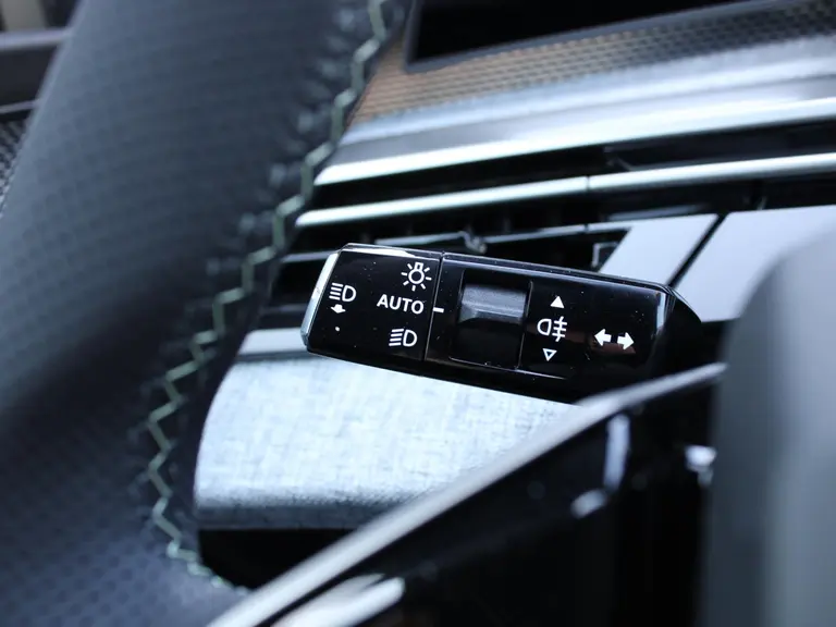 Peugeot 5008 GT 1.2 Hybrid 136PK e-DCS6 Automaat 7P Alcantara Leder, Navigatie, Camera 360, Panoramisch-Open Dak, Elektrische Achterklep afbeelding 48