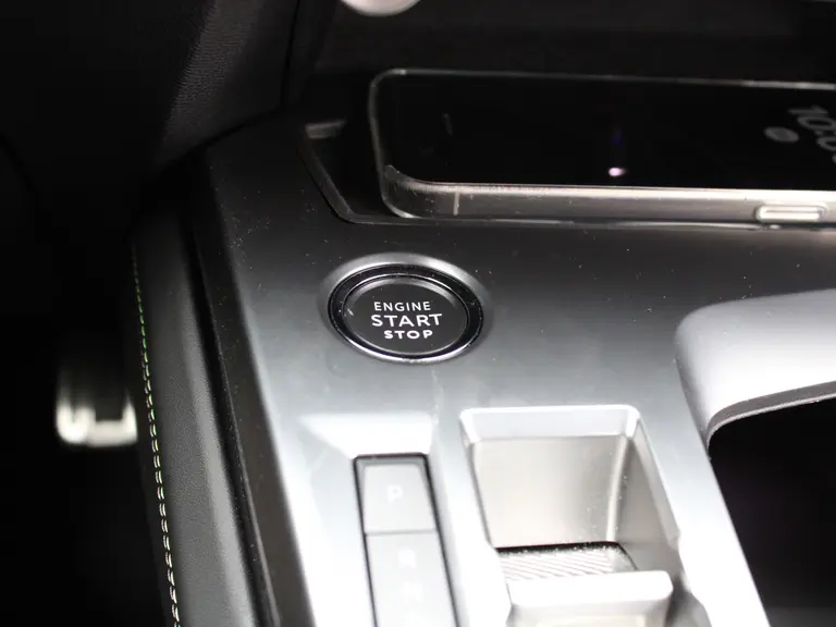 Peugeot 408 GT 1.2 PureTech 130PK EAT8 Automaat Navigatie, Rondomzichtcamera, Stoelverwarmig, Massage, Stuurverwarming, Panoramadak, Trekhaak afbeelding 43