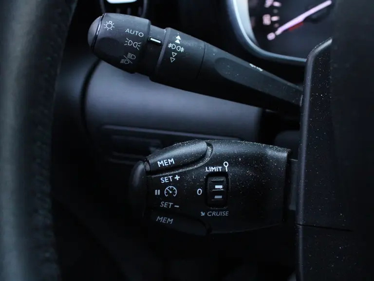 Citroën C3 Aircross Shine 1.2 PureTech 110PK Navigatie, Parkeerhulp voor en achter + Camera, Apple Carplay/Android Auto, Trekhaak afbeelding 23