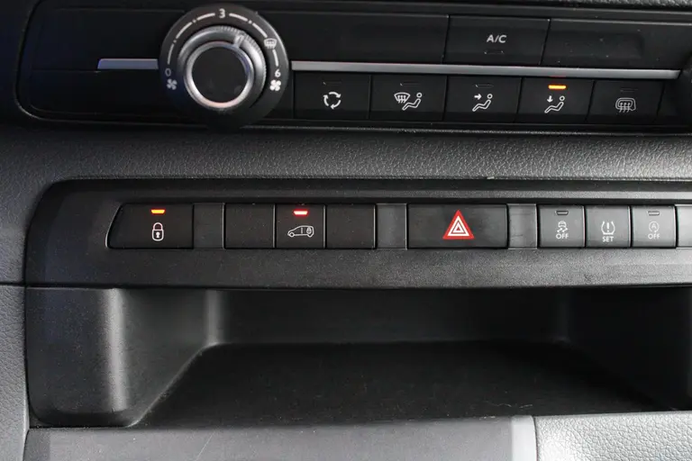 Peugeot Expert Premium 2.0 BlueHDI 120PK 231S Bluetooth, Airco, Parkeerhulp achter, Regensensor, Half Leder afbeelding 19