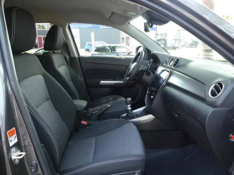 Suzuki Vitara 1.4 Boosterjet Select Smart Hybrid afbeelding 8