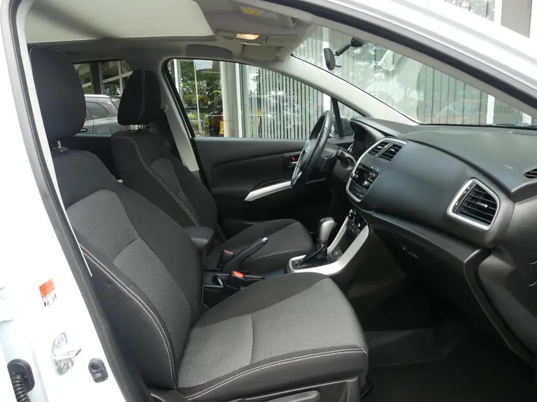 Suzuki S-Cross 1.6 Exclusive Automaat Trekhaak, schuif/kantel dak, Cruise control, Bluetooth afbeelding 8