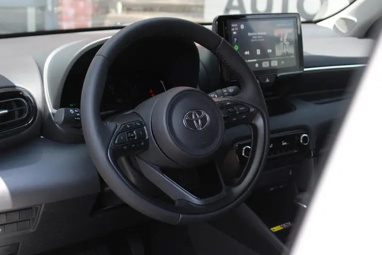 Toyota Yaris 1.5 Hybrid 115 Teamplayer Achteruitrijcamera, Parkeersensoren voor en achter, Airco Automatisch, Cruise Control Adaptief afbeelding 5
