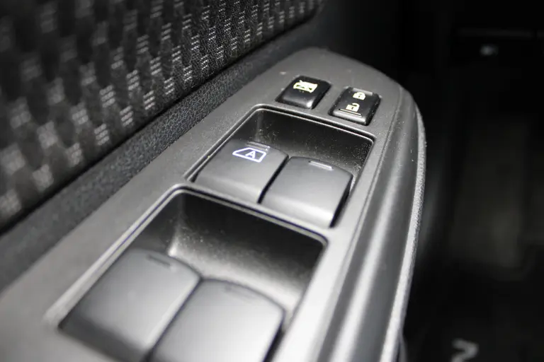 Nissan Note 1.2 Black Edition, All-Seasons, Hoge instap, Navigatie en Cruise Control! afbeelding 25