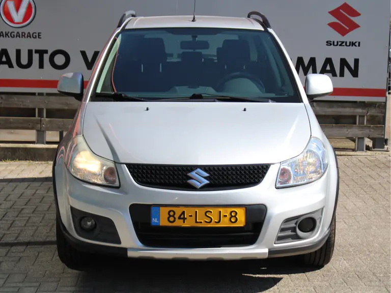 Suzuki SX4 1.6 Exclusive, Trekhaak, parkeersensoren, 2e Eig. Keyless en Middenarmsteun afbeelding 14