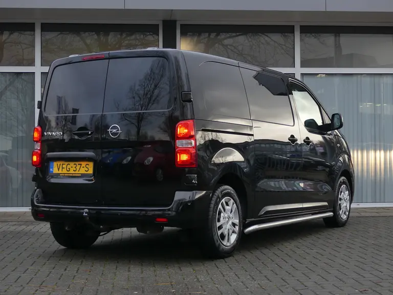Opel Vivaro 1.5 CDTI L2H1 Edition, Trekhaak, Camera, Navigatie, AppleCarplay/Android Auto Airco, Trekhaak,  Navigatie, Achteruitrijcamera afbeelding 4