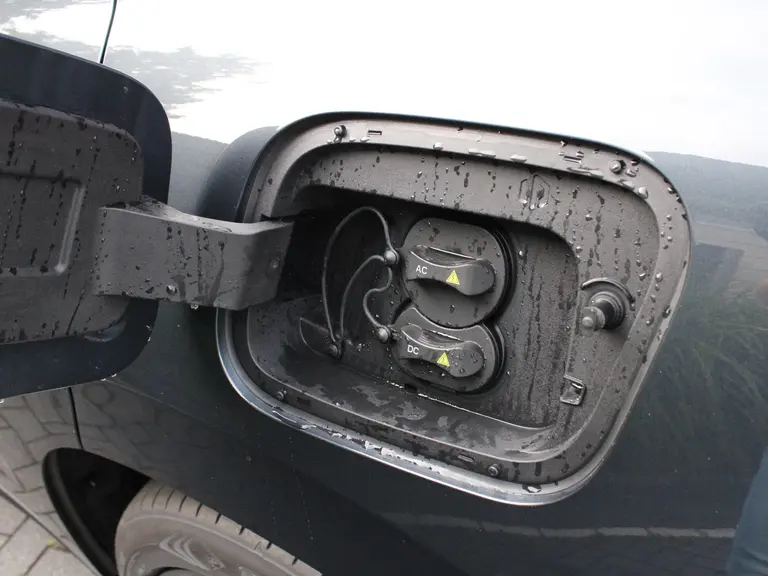 Leapmotor C10 REEV Design 28.4 kWh Camera systeem rondom, Stoelverwarming/koeling, Panoramadak, Navigatie afbeelding 33