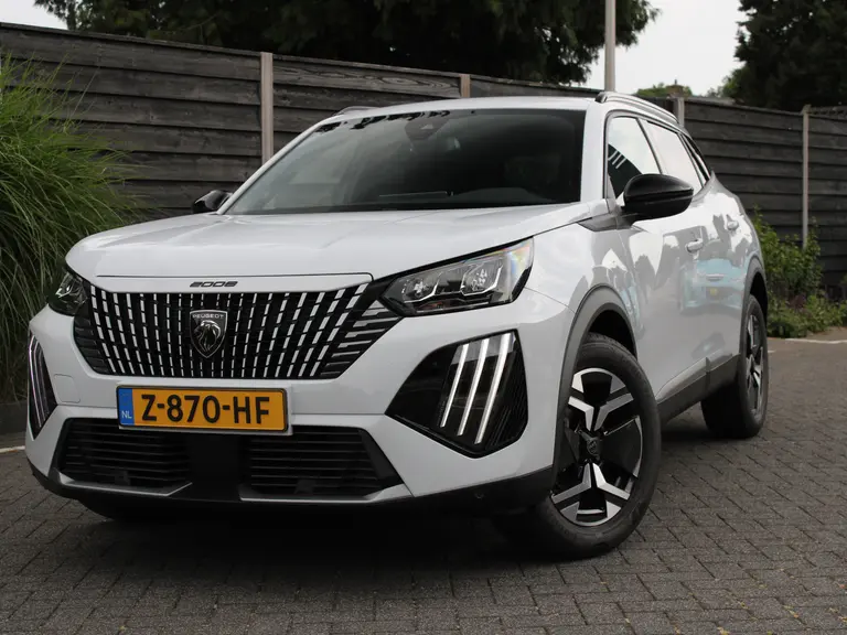 Peugeot 2008 Allure 1.2 PureTech 100PK Navigatie, Camera Achter, parkeerhulp voor en achter, Apple Carplay/Android auto draadloos afbeelding 38