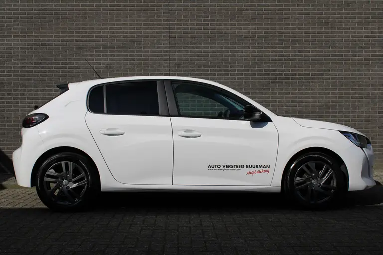 Peugeot 208 1.2 PureTech Active Pack 75pk, Applecarpl./Andr. Auto, Airco, Navigatie, Parkeersensor achter afbeelding 2