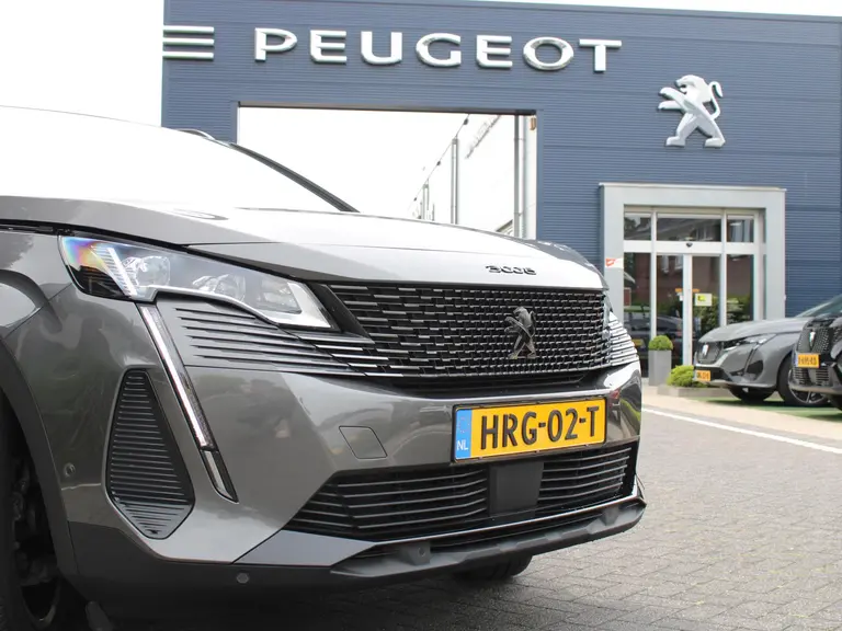 Peugeot 3008 GT 1.2 PureTech 130PK EAT8 Automaat Navigatie, Keyless, Elektrische Kofferbak, Stoelverwarming, Adaptieve Cruise Control afbeelding 3