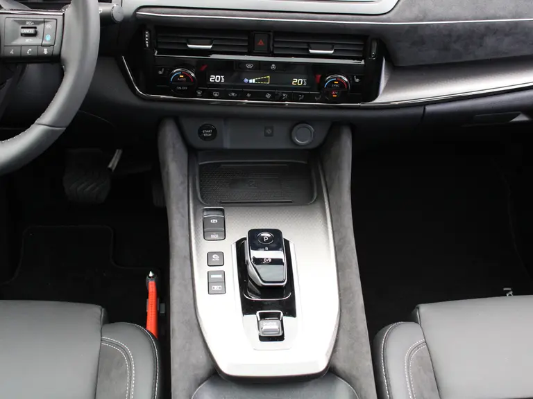 Nissan QASHQAI 1.5 e-Power N-Design 190PK Automaat Keyless entry, Keyless start, Navigatie, Stoelverwarming, Stuurverwarming, Panoramadak afbeelding 21