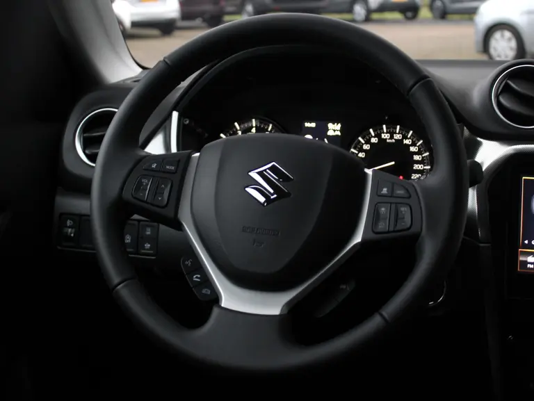 Suzuki Vitara 1.5 Hybrid Style Automaat Nieuw Met 6 Jaar Garantie, Achteruitrijcamera, Navigatie, Stoelverwarming afbeelding 29