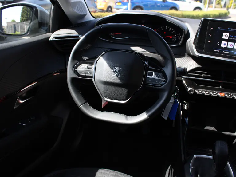 Peugeot 208 Active 1.2 PureTech 75PK Navigatie, Cruise Controle, Aplle Carplay/Android Auto, Parkeerhulp achter afbeelding 14