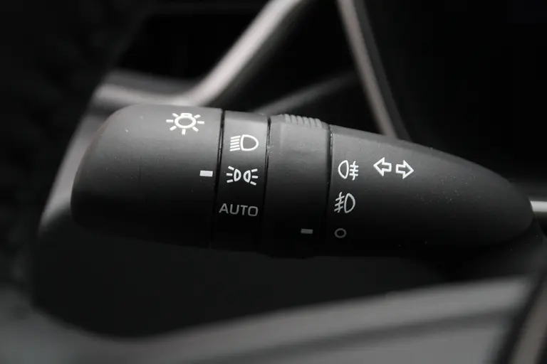Suzuki Swace 1.8 Hybrid Style Automaat 140PK All-Season Banden, Adaptieve Cruise Control, Navigatie, Stuur Verwarmd, Voorruitverwarming, Draadloze Telefoonlader afbeelding 38