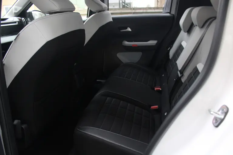 Citroën ë-C3 Max 44 kWh Interieur Voorverwarming, Head-Up Display, Cruise en Climate Control, Carplay/Android Auto afbeelding 20