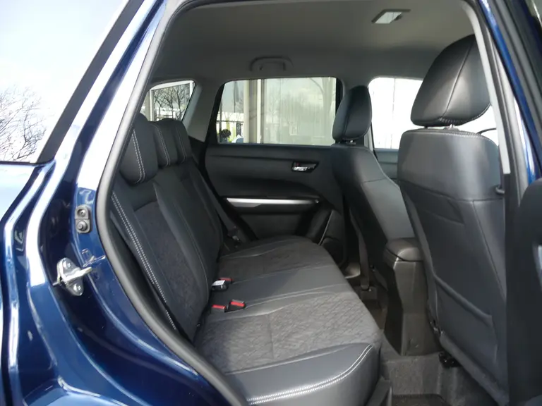 Suzuki Vitara 1.5 Hybrid Style Automaat, Uit voorraad leverbaar, 6 jaar Fabrieksgarantie afbeelding 24