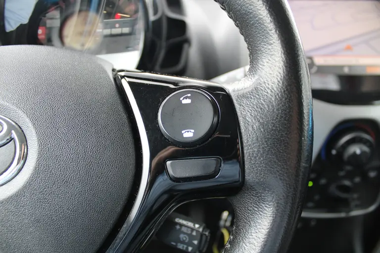Toyota Aygo 1.0 VVT-i x-nav Achteruitrijcamera, Navigatie, Airco, Bluetooth afbeelding 13