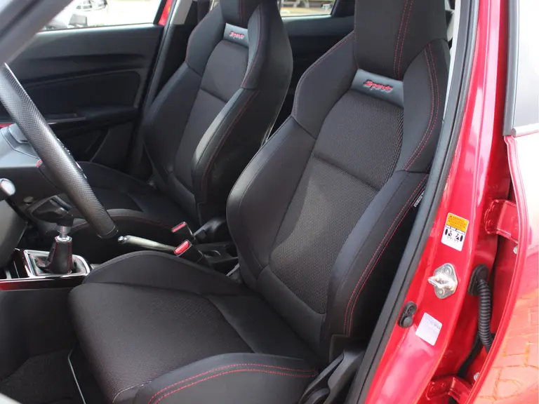 Suzuki Swift 1.4 Sport Smart Hybrid 6-Versnellingsbak, Origineel Nederlands, Navigatie, Cruise en Climate Control afbeelding 6