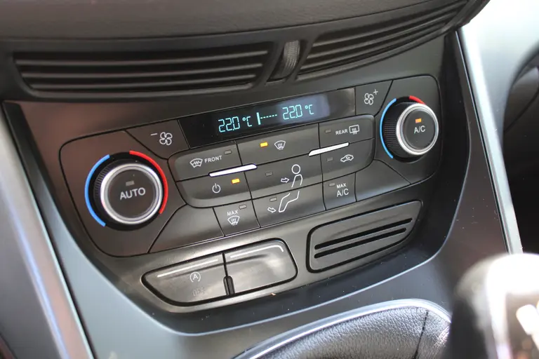 Ford Kuga 1.5 EcoBoost Trend Ultimate,Trekhaak, 120pk, Navigatie, Cruise Control, Keyless start afbeelding 21