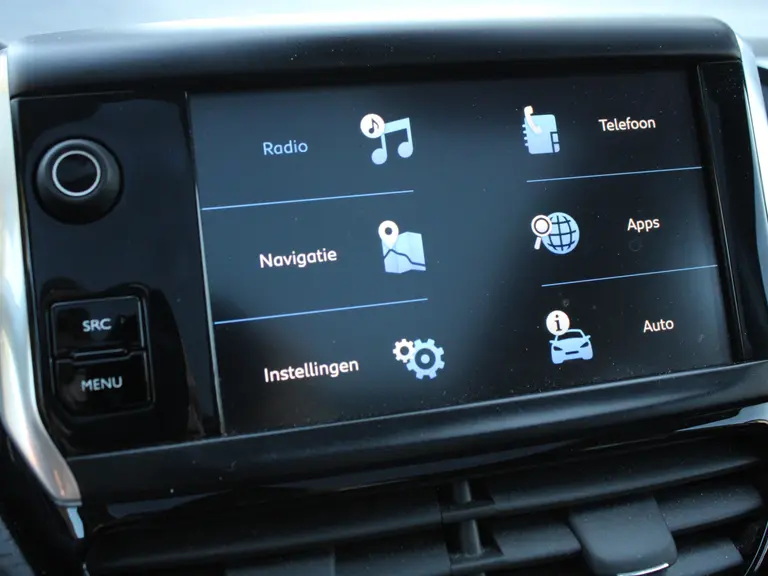Peugeot 208 1.2 PureTech Tech 110PK Edition 5-drs Parkeerhulp voor en achter met camera, Navigatie, Apple Carplay/AndroidAuto, Panoramadak afbeelding 22
