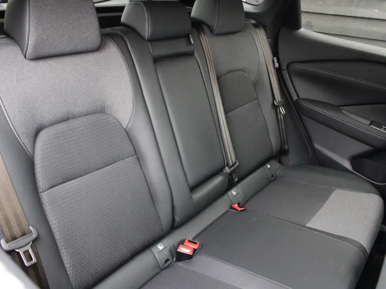 Nissan QASHQAI 1.3 MHEV 158PK N-Connecta Xtronic Automaat Navigatie, Rondomzichtcamera, Adaptieve Cruise Control, Stoel, Stuur & Voorruitverwarming afbeelding 16
