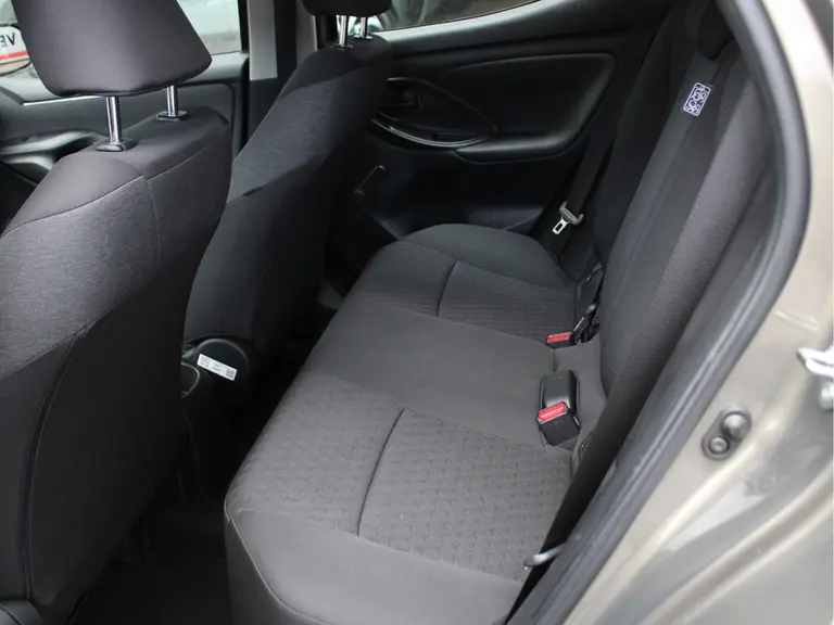 Toyota Yaris 1.5 VVT-i Active Adaptieve Cruise Control, Carplay/Android Auto, Achteruitrijcamera, Airco afbeelding 31
