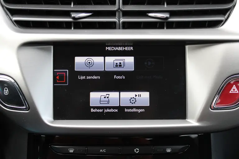 Citroën C3 1.2 PureTech Feel Edition CruiseControl, Bluetooth, Airco, All-season banden afbeelding 18