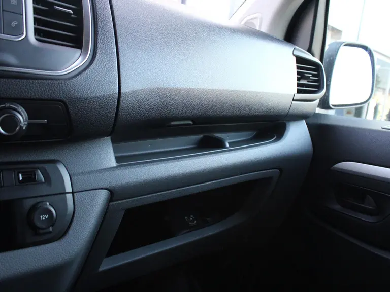 Citroën Jumpy XL Club DubbelCabine/DC 2.0 BlueHDI 180PK EAT6 Leder, Achteruitrijcamera, Trekhaak, Bluetooth, Xenon, Stoelverwarming afbeelding 30