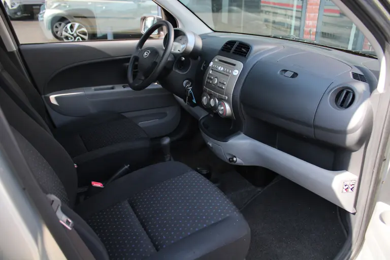 Daihatsu Sirion 2 1.0-12V Premium 70PK Elektrische Ramen Voor en Achter, afbeelding 20