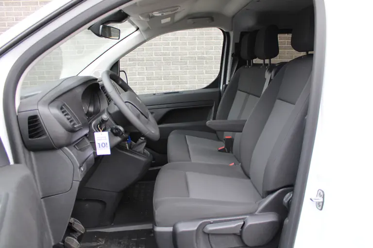 Peugeot Expert 2.0 BlueHDI 145PK L3 Dubbele Cabine Navigatie, Achteruitrijcamera, Trekhaak Afneembaar, Airco, Parkeersensoren Achter, Bluetooth, Cruise Control afbeelding 10